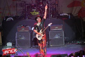 Steve-Vai-2